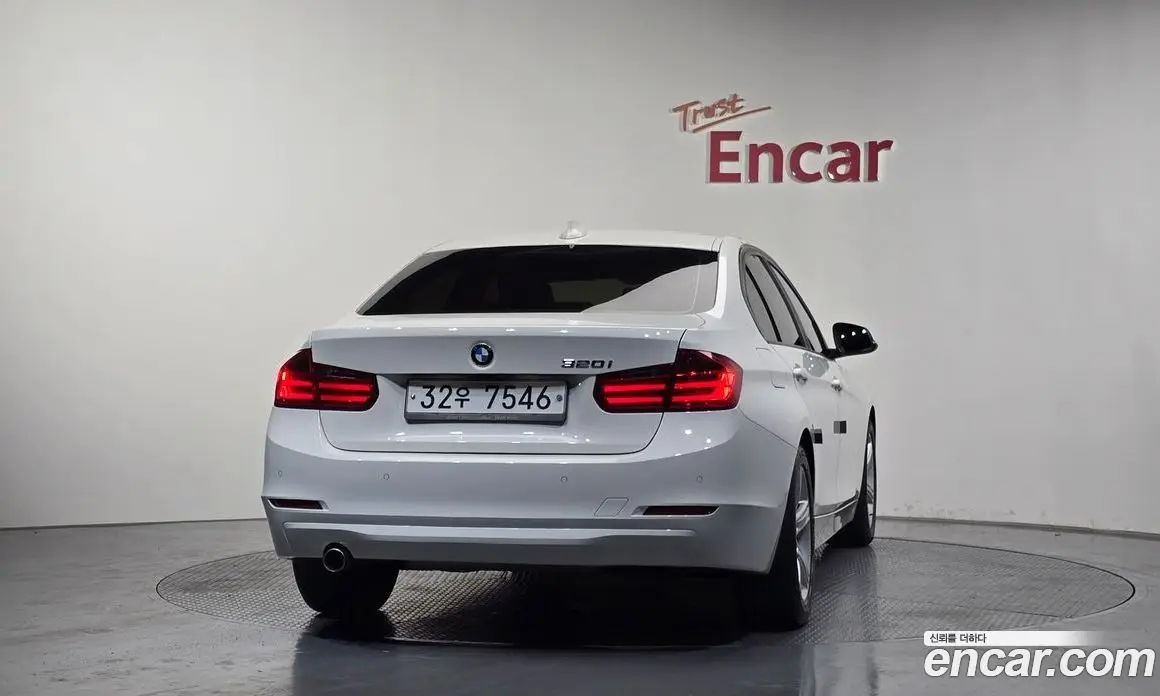 BMW 3 серия 2013 2.0 автомат (гидро), фото 4