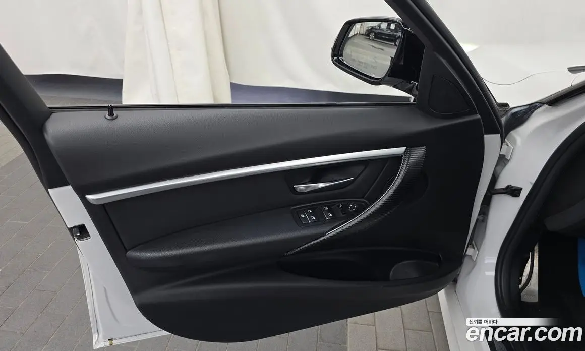 BMW 3 серия 2018 2.0 автомат (гидро), фото 14 BMW 3 серия 2018 2.0 автомат (гидро), фото 14