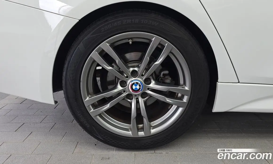 BMW 3 серия 2018 2.0 автомат (гидро), фото 5 BMW 3 серия 2018 2.0 автомат (гидро), фото 5