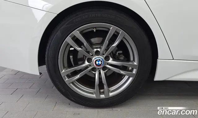 BMW 3 серия 2018 2.0 автомат (гидро), миниатюра 5 BMW 3 серия 2018 2.0 автомат (гидро), миниатюра 5