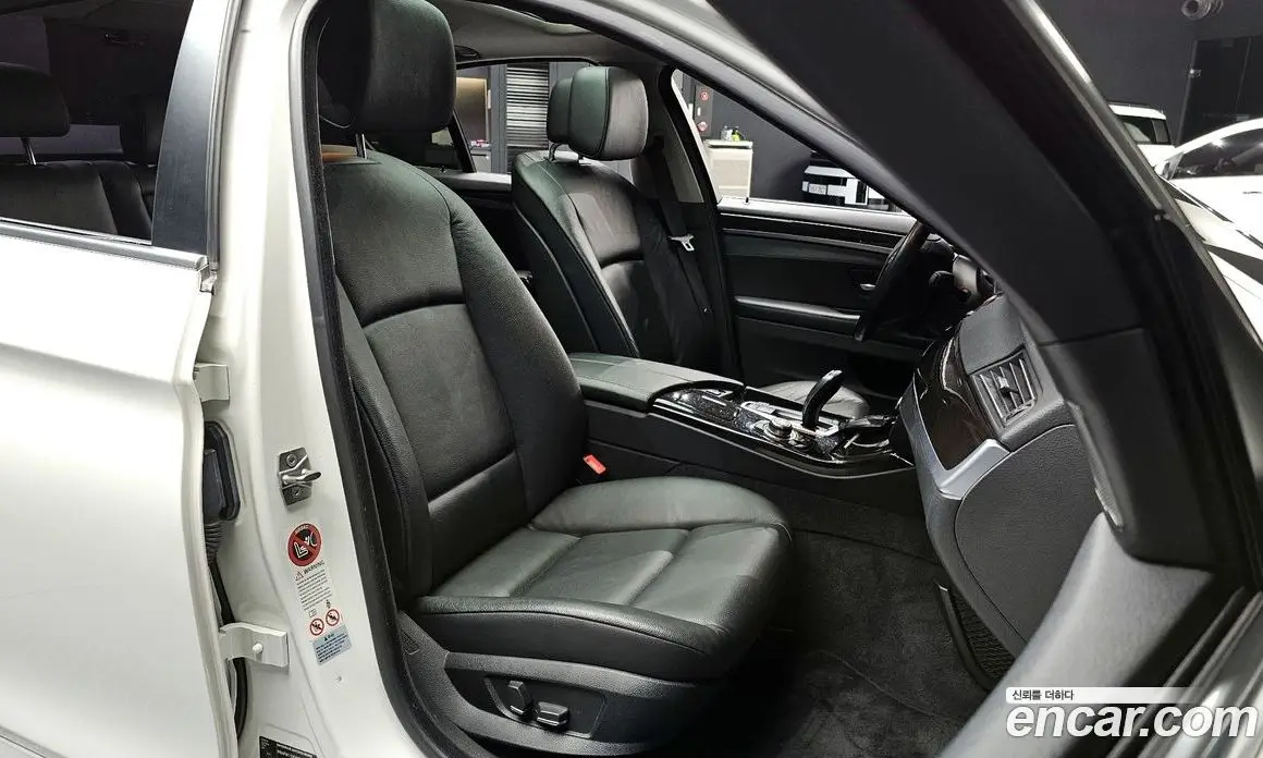 BMW 5 серия 2011 2.0 автомат (гидро), фото 10