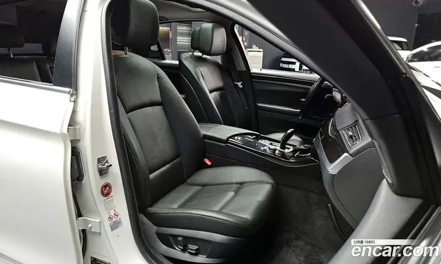 BMW 5 серия 2011 2.0 автомат (гидро), миниатюра 10