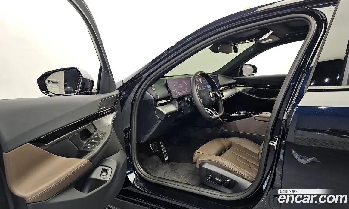 BMW 5 серия 2024 2.0 автомат (гидро), фото 13 BMW 5 серия 2024 2.0 автомат (гидро), фото 13