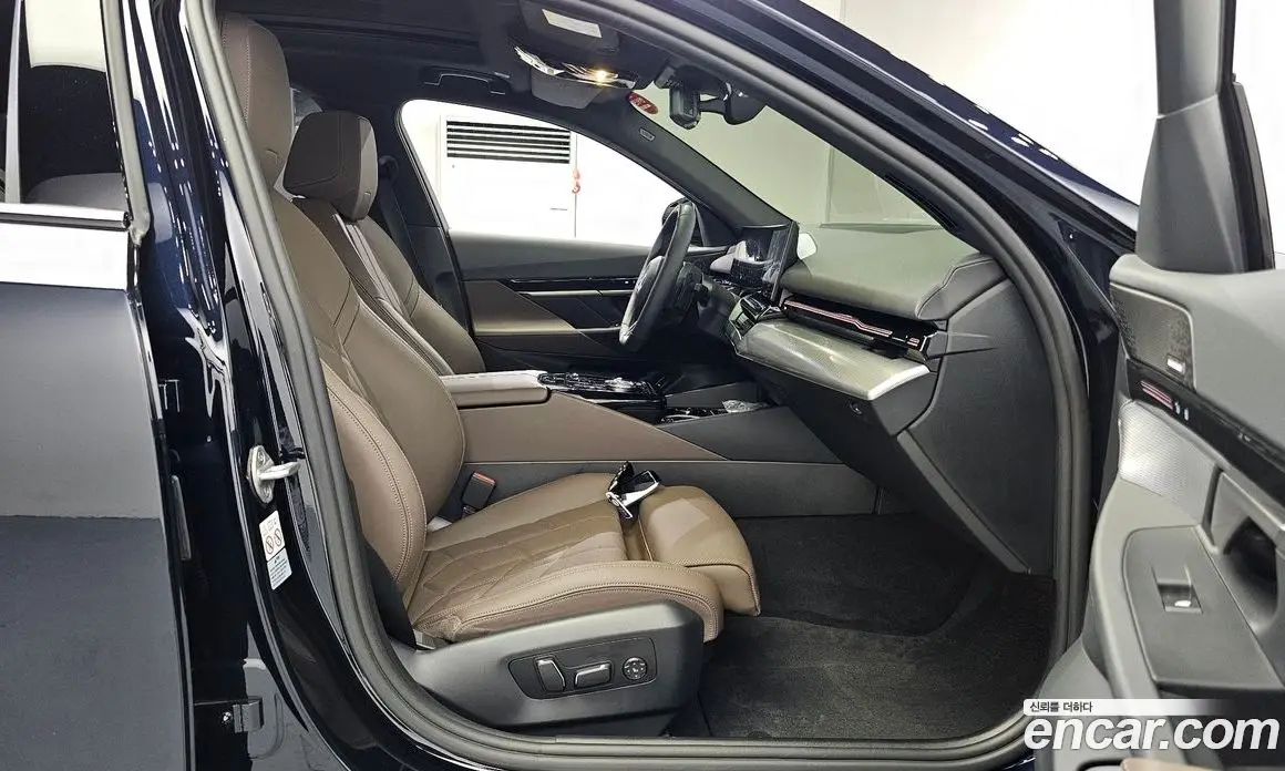BMW 5 серия 2024 2.0 автомат (гидро), фото 16 BMW 5 серия 2024 2.0 автомат (гидро), фото 16