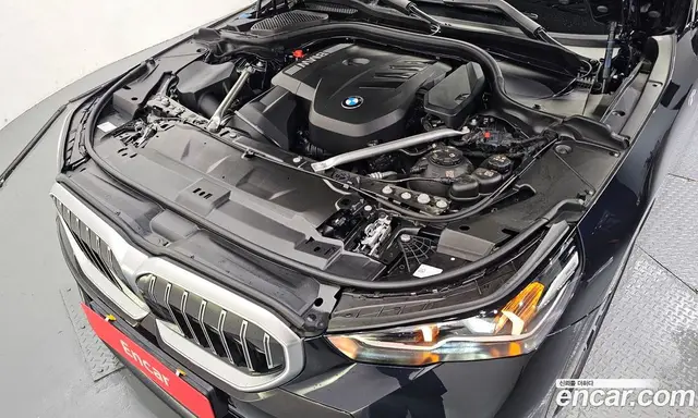 BMW 5 серия 2024 2.0 автомат (гидро), миниатюра 6 BMW 5 серия 2024 2.0 автомат (гидро), миниатюра 6