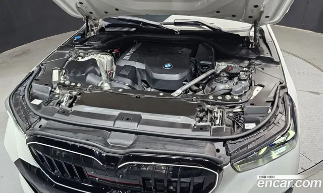 BMW 5 серия 2024 2.0 автомат (гидро), миниатюра 6