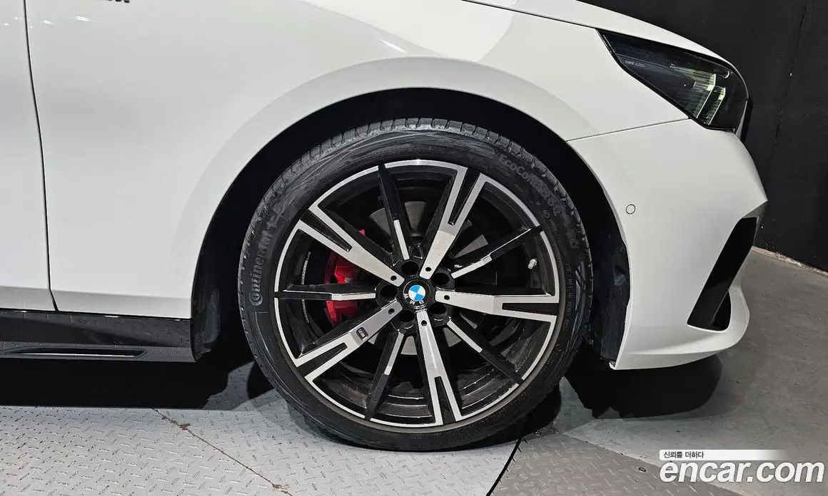 BMW 5 серия 2024 2.0 автомат (гидро), фото 7