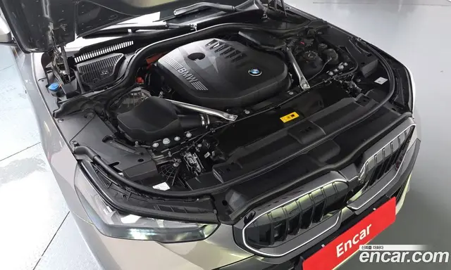 BMW 5 серия 2025 3.0 механика, миниатюра 5 BMW 5 серия 2025 3.0 механика, миниатюра 5