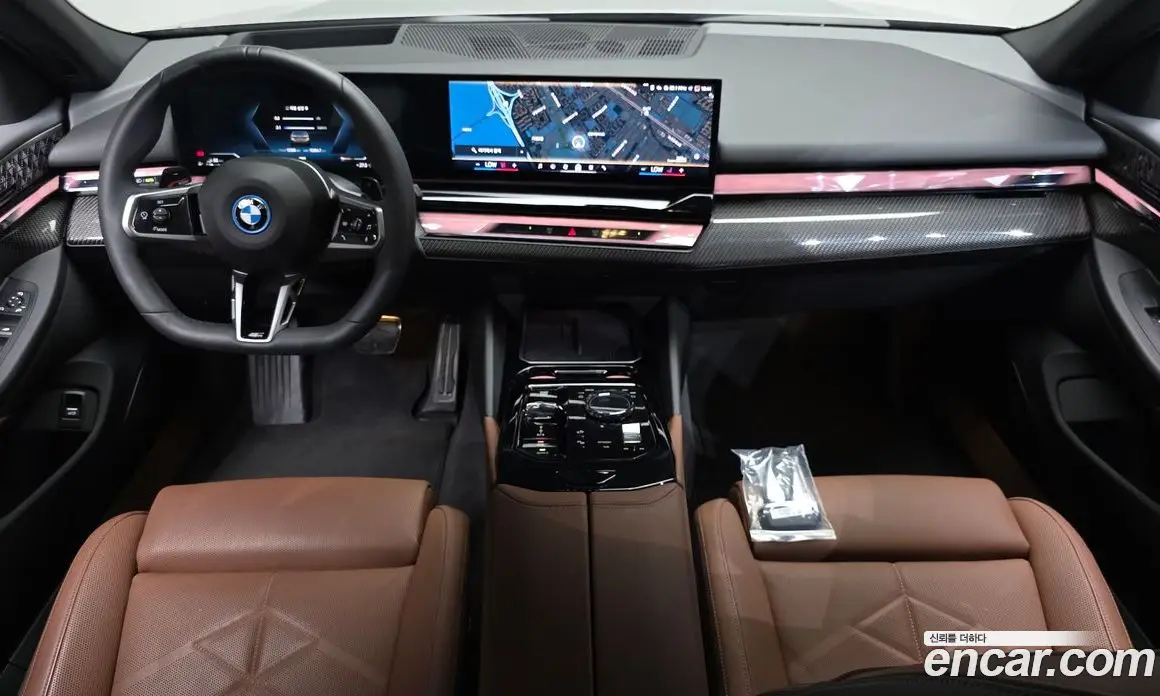 BMW 5 серия 2025 3.0 механика, фото 9 BMW 5 серия 2025 3.0 механика, фото 9