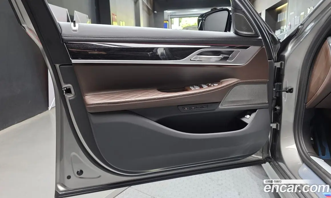 BMW 7 серия 2020 3.0 автомат (гидро), фото 14 BMW 7 серия 2020 3.0 автомат (гидро), фото 14