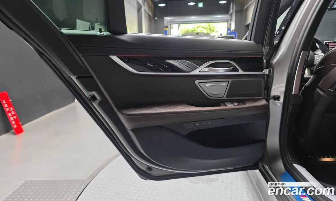 BMW 7 серия 2020 3.0 автомат (гидро), фото 15 BMW 7 серия 2020 3.0 автомат (гидро), фото 15