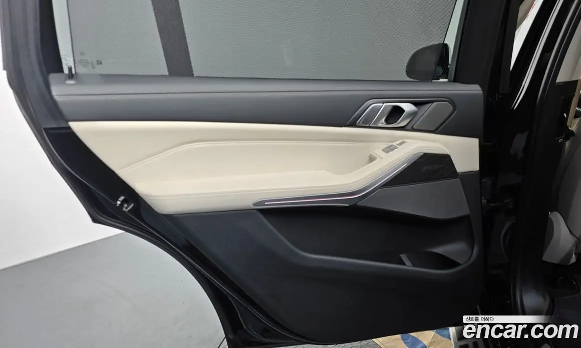 BMW X7 2022 3.0 автомат (гидро), фото 15