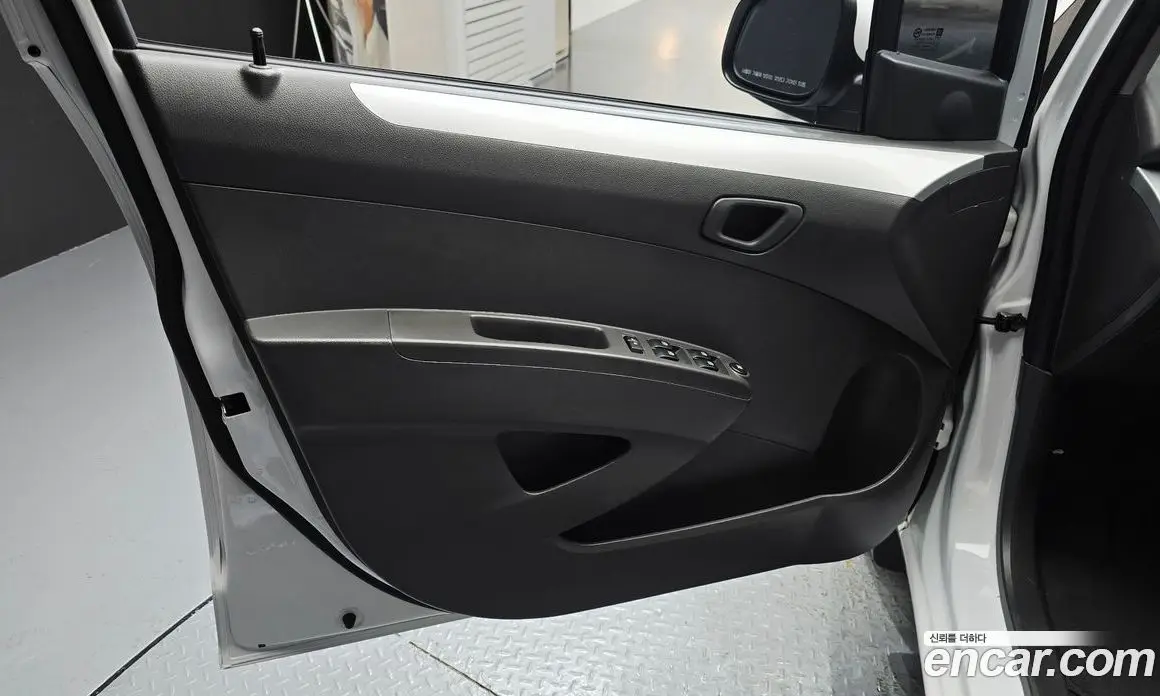 Chevrolet Spark 2015 1.0 автомат (гидро), фото 14 Chevrolet Spark 2015 1.0 автомат (гидро), фото 14