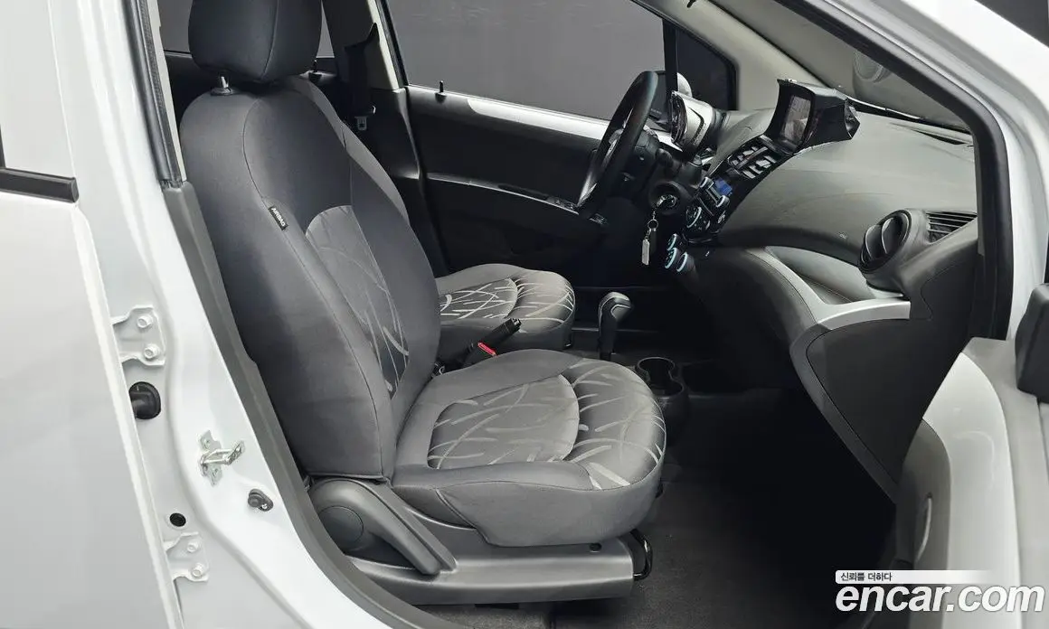 Chevrolet Spark 2015 1.0 автомат (гидро), фото 16 Chevrolet Spark 2015 1.0 автомат (гидро), фото 16