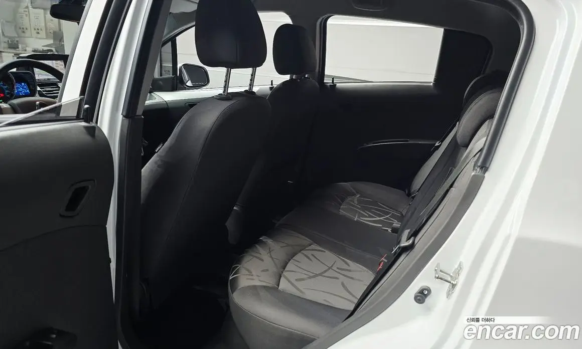 Chevrolet Spark 2015 1.0 автомат (гидро), фото 18 Chevrolet Spark 2015 1.0 автомат (гидро), фото 18