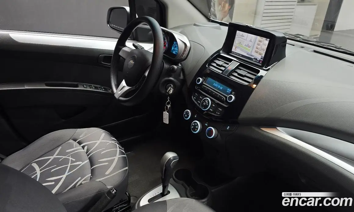 Chevrolet Spark 2015 1.0 автомат (гидро), фото 23 Chevrolet Spark 2015 1.0 автомат (гидро), фото 23