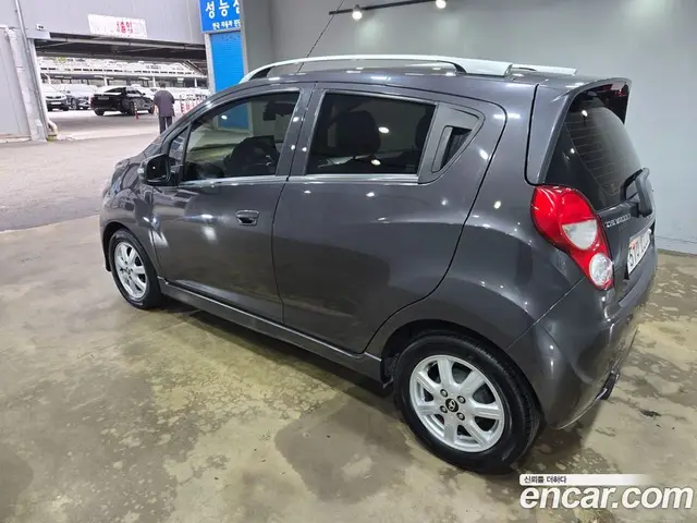 Chevrolet Spark 2015 1.0 автомат (гидро), миниатюра 4 Chevrolet Spark 2015 1.0 автомат (гидро), миниатюра 4