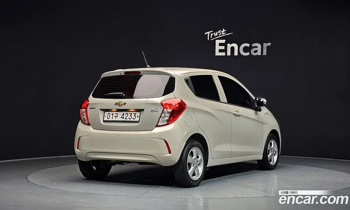 Chevrolet Spark 2017 1.0 автомат (гидро), фото 2 Chevrolet Spark 2017 1.0 автомат (гидро), фото 2
