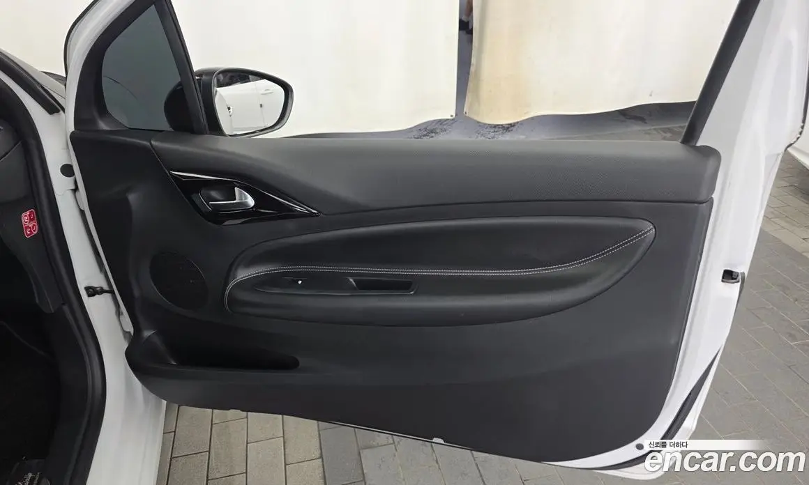 Citroen DS3 2017 1.6 автомат (гидро), фото 15 Citroen DS3 2017 1.6 автомат (гидро), фото 15