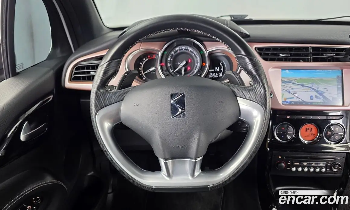 Citroen DS3 2017 1.6 автомат (гидро), фото 19 Citroen DS3 2017 1.6 автомат (гидро), фото 19