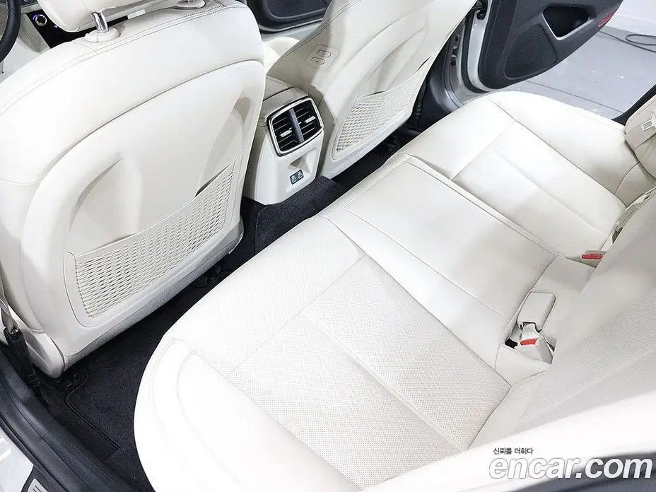 Genesis G70 2025 2.5 автомат (гидро), фото 15 Genesis G70 2025 2.5 автомат (гидро), фото 15