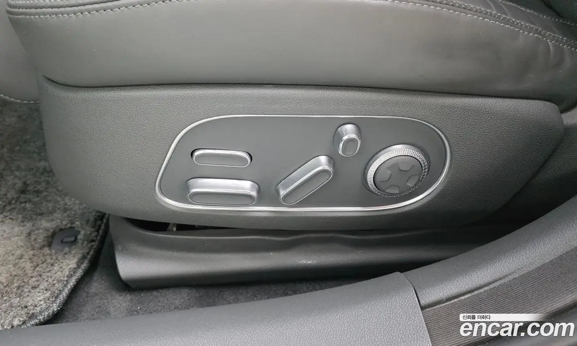 Genesis G90 2022 3.5 автомат (гидро), фото 31 Genesis G90 2022 3.5 автомат (гидро), фото 31