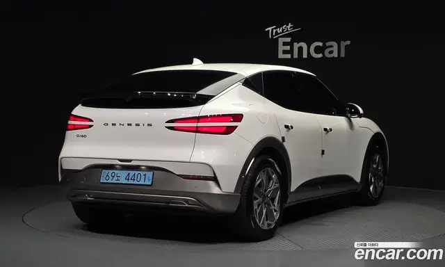 Genesis GV60 2022 0.1 автомат (гидро), миниатюра 2 Genesis GV60 2022 0.1 автомат (гидро), миниатюра 2