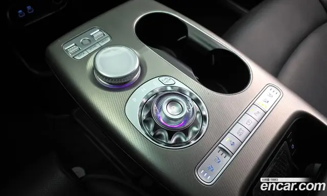 Genesis GV60 2022 0.1 автомат (гидро), миниатюра 12