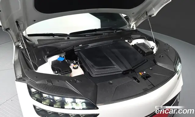 Genesis GV60 2022 0.1 автомат (гидро), миниатюра 6 Genesis GV60 2022 0.1 автомат (гидро), миниатюра 6