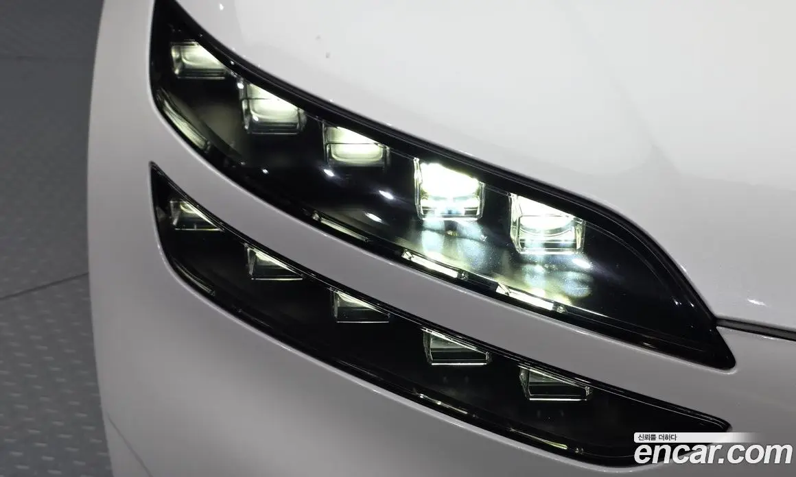 Genesis GV60 2022 0.1 автомат (гидро), фото 8 Genesis GV60 2022 0.1 автомат (гидро), фото 8