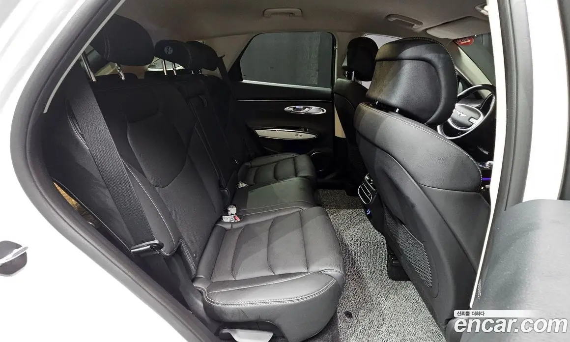 Genesis GV70 2023 2.5 автомат (гидро), фото 17 Genesis GV70 2023 2.5 автомат (гидро), фото 17
