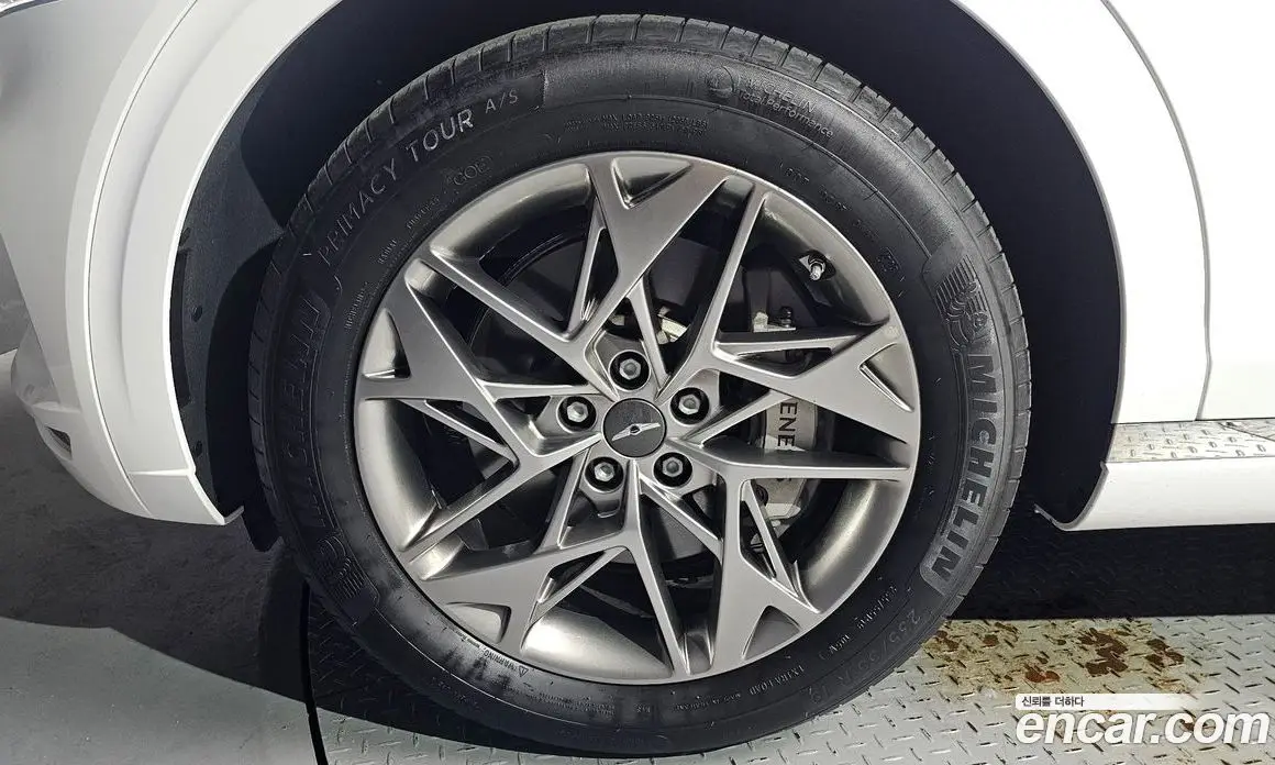 Genesis GV70 2023 2.5 автомат (гидро), фото 5 Genesis GV70 2023 2.5 автомат (гидро), фото 5