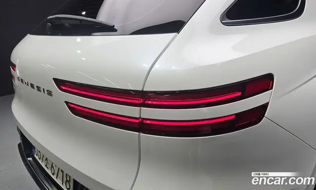 Genesis GV70 2023 2.5 автомат (гидро), миниатюра 9 Genesis GV70 2023 2.5 автомат (гидро), миниатюра 9