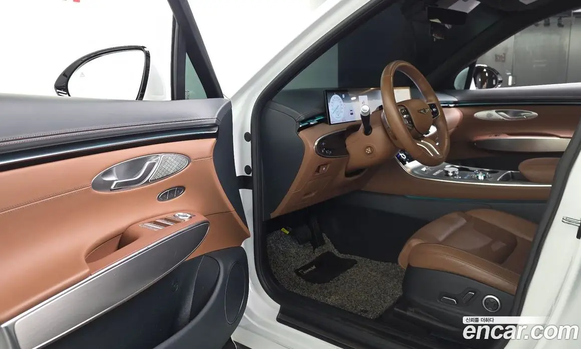 Genesis GV70 2024 2.5 автомат (гидро), фото 13 Genesis GV70 2024 2.5 автомат (гидро), фото 13
