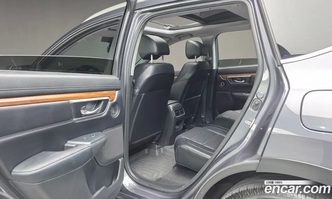 Honda CR-V 2017 1.5 автомат (гидро), фото 17