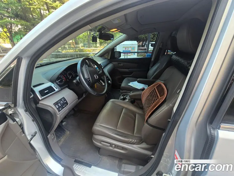 Honda Odyssey 2013 3.5 автомат (гидро), фото 1 Honda Odyssey 2013 3.5 автомат (гидро), фото 1