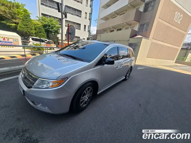 Honda Odyssey 2013 3.5 автомат (гидро), миниатюра 5 Honda Odyssey 2013 3.5 автомат (гидро), миниатюра 5