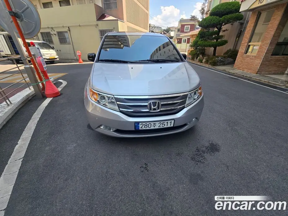 Honda Odyssey 2013 3.5 автомат (гидро), фото 6 Honda Odyssey 2013 3.5 автомат (гидро), фото 6