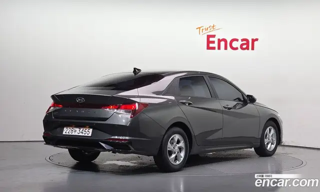 Hyundai Avante 2023 1.6 автомат (гидро), миниатюра 2