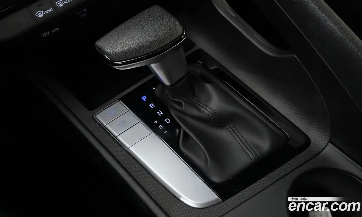 Hyundai Avante 2023 1.6 автомат (гидро), фото 12