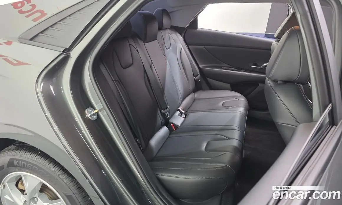 Hyundai Avante 2023 1.6 автомат (гидро), фото 18