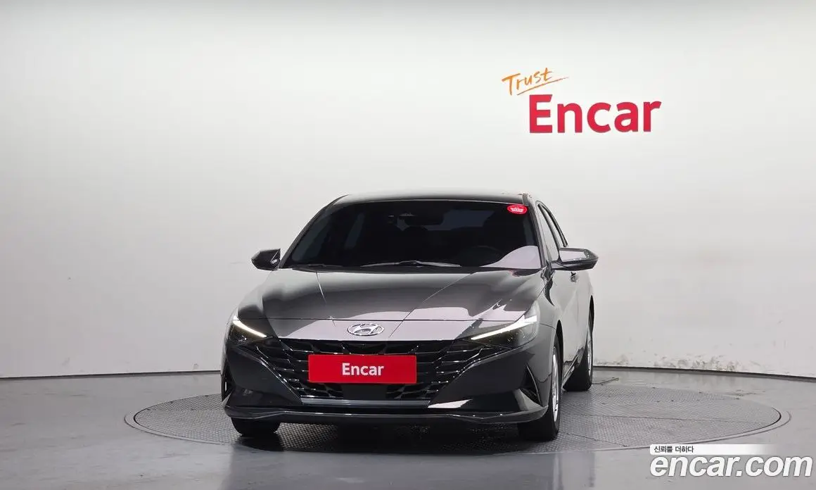 Hyundai Avante 2023 1.6 автомат (гидро), фото 3