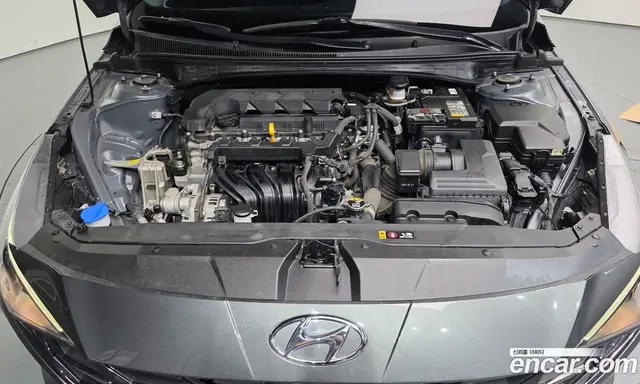 Hyundai Avante 2023 1.6 автомат (гидро), миниатюра 6