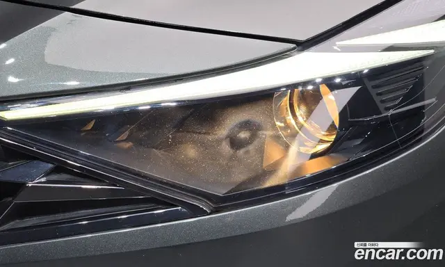 Hyundai Avante 2023 1.6 автомат (гидро), миниатюра 8
