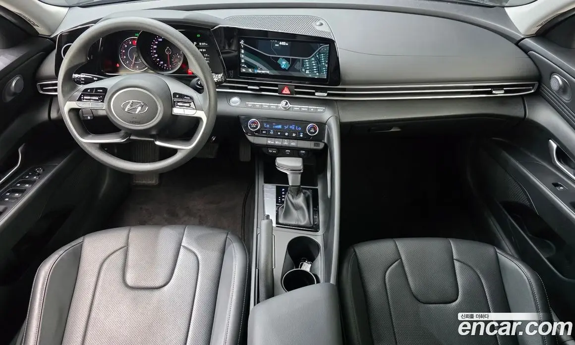 Hyundai Avante 2023 1.6 автомат (гидро), фото 10