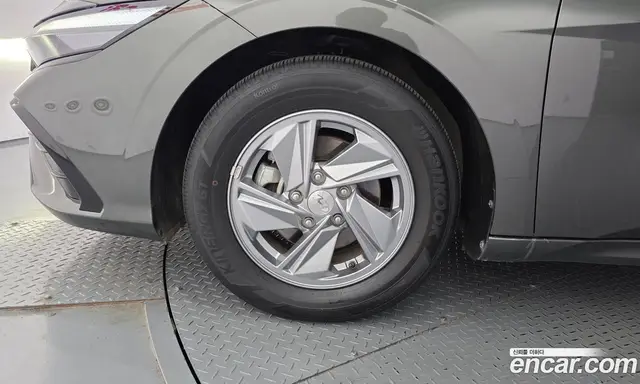 Hyundai Avante 2023 1.6 автомат (гидро), миниатюра 5