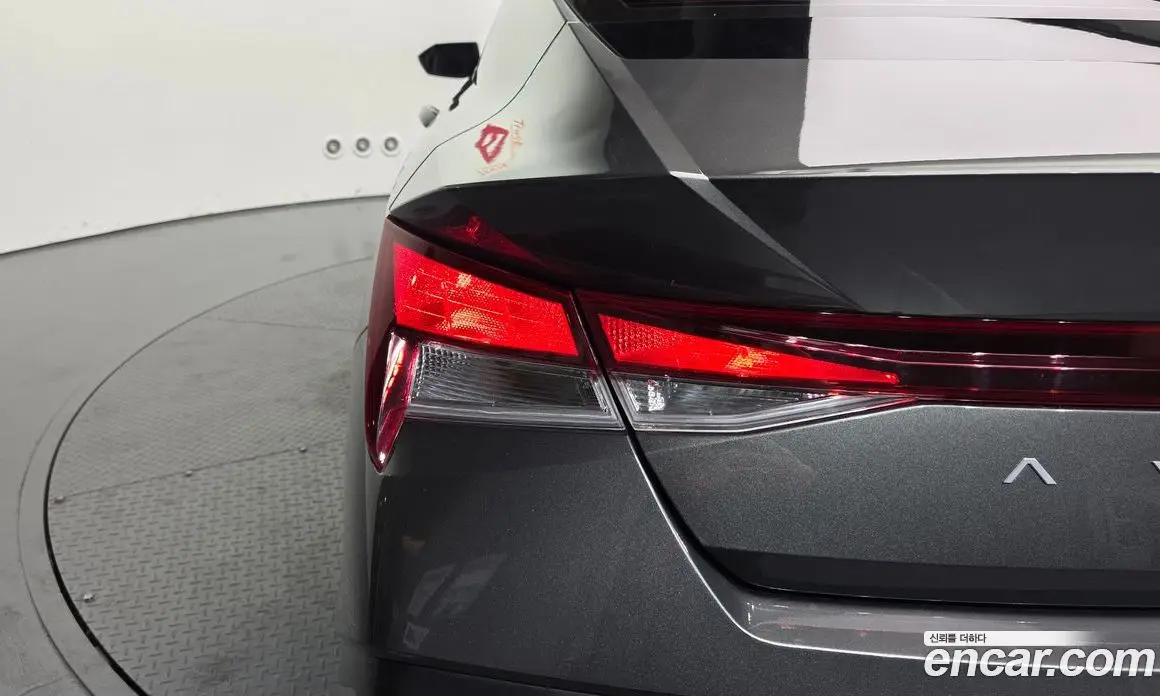 Hyundai Avante 2023 1.6 автомат (гидро), фото 9