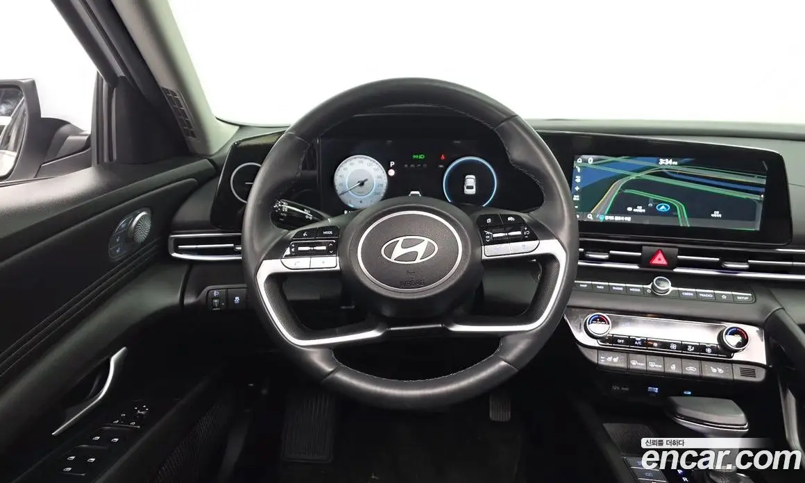 Hyundai Avante 2024 1.6 автомат (гидро), фото 17