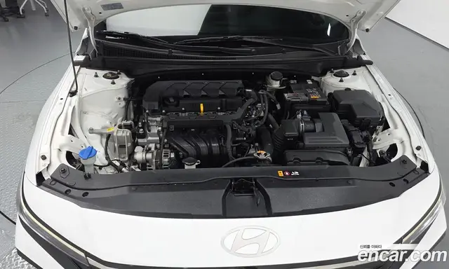 Hyundai Avante 2024 1.6 автомат (гидро), миниатюра 5