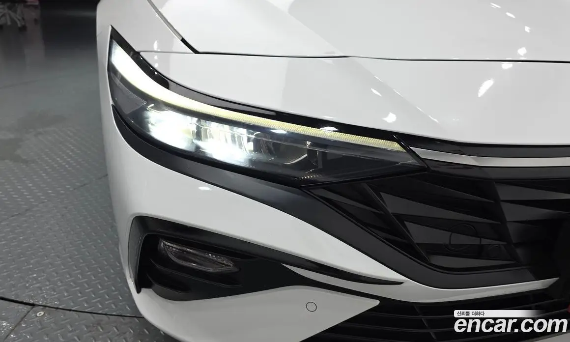 Hyundai Avante 2024 1.6 автомат (гидро), фото 7